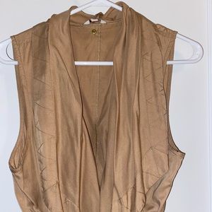 Tanned guess wrap vest